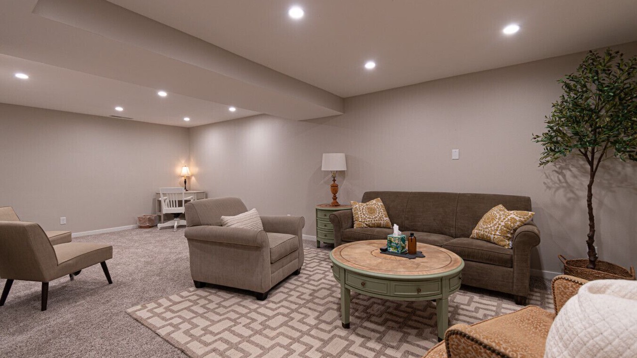 Photo of Livingroom in Iowa City