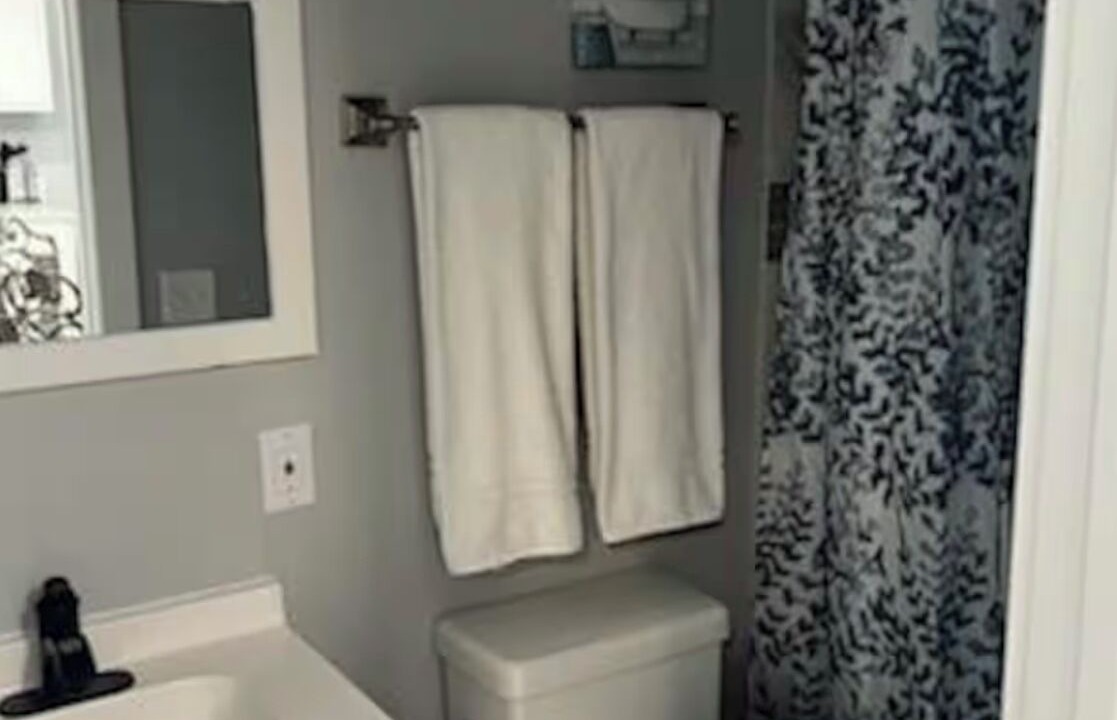 Photo of Bathroom in Balch Springs