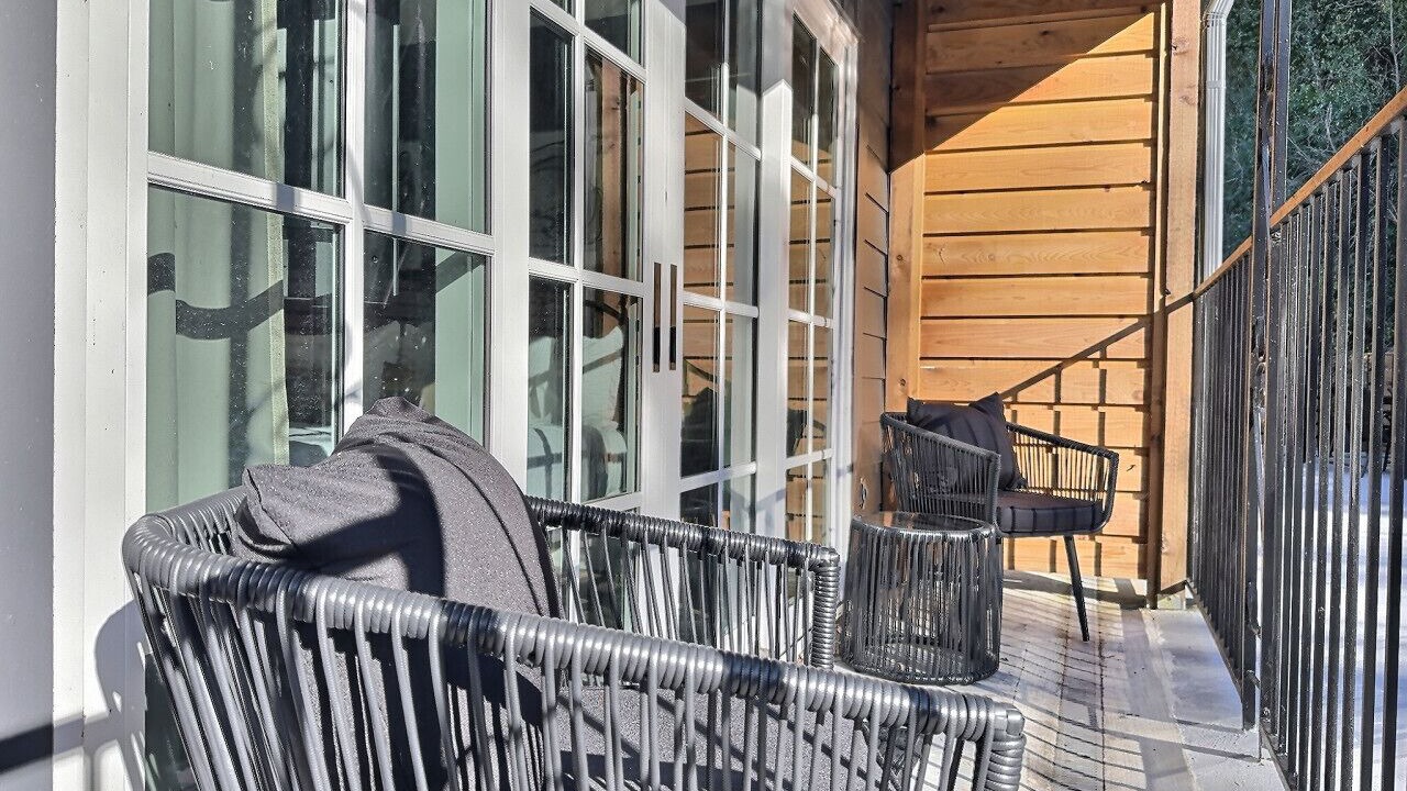Photo of Patio Balcony in Redmont Park