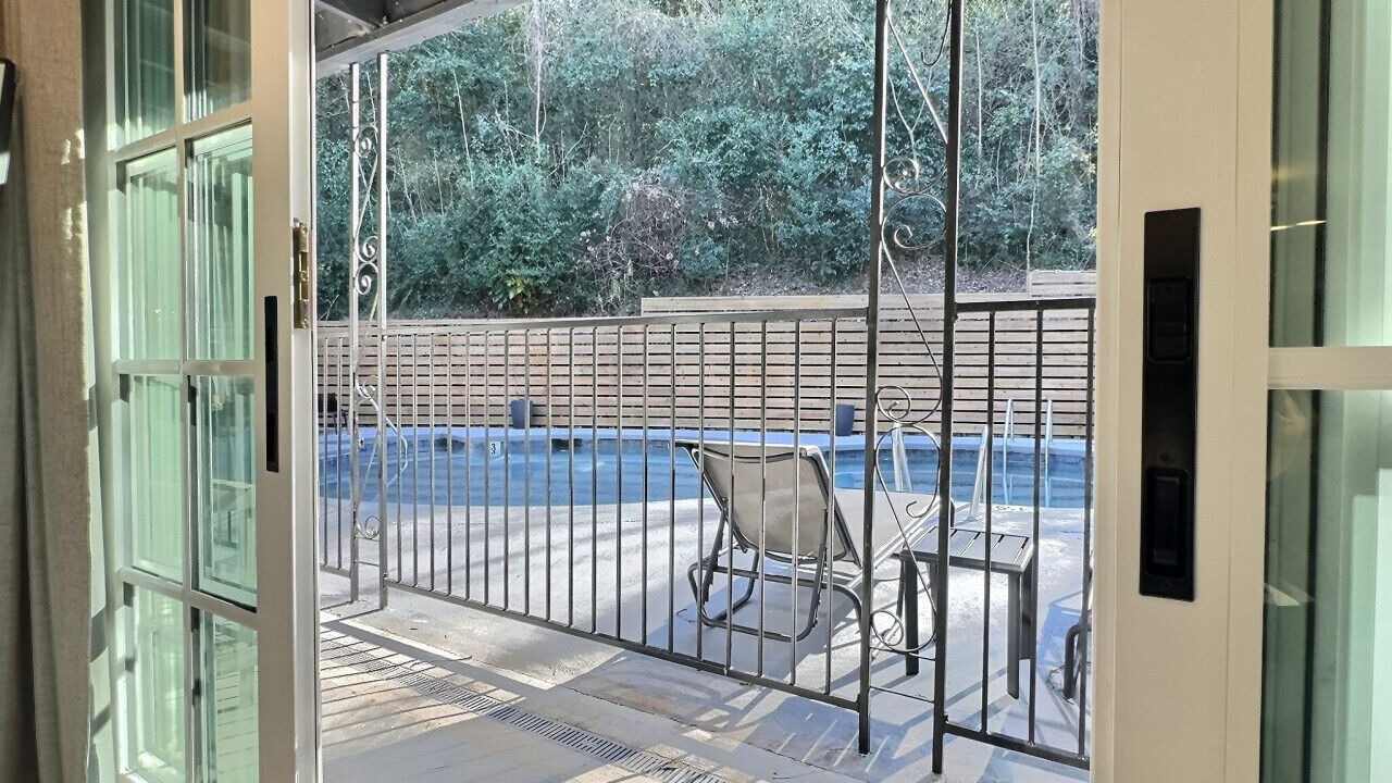 Photo of Patio Balcony in Redmont Park