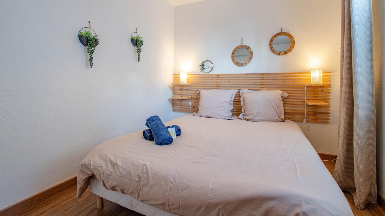 Photo of Bedroom in Sainte-Savine