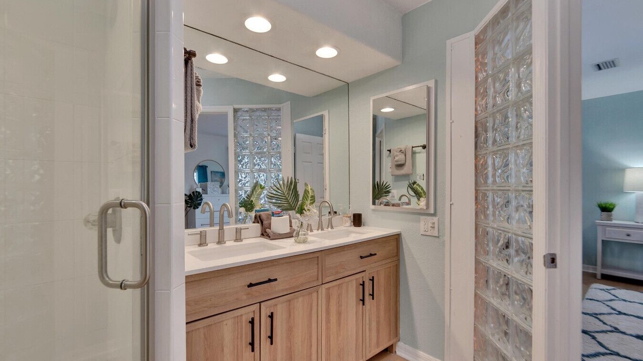 Photo of Bathroom in Walsingham