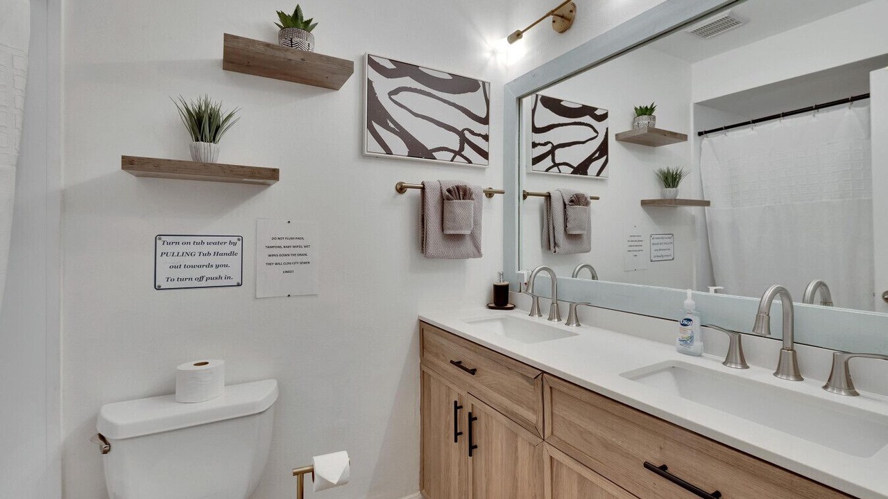 Photo of Bathroom in Walsingham
