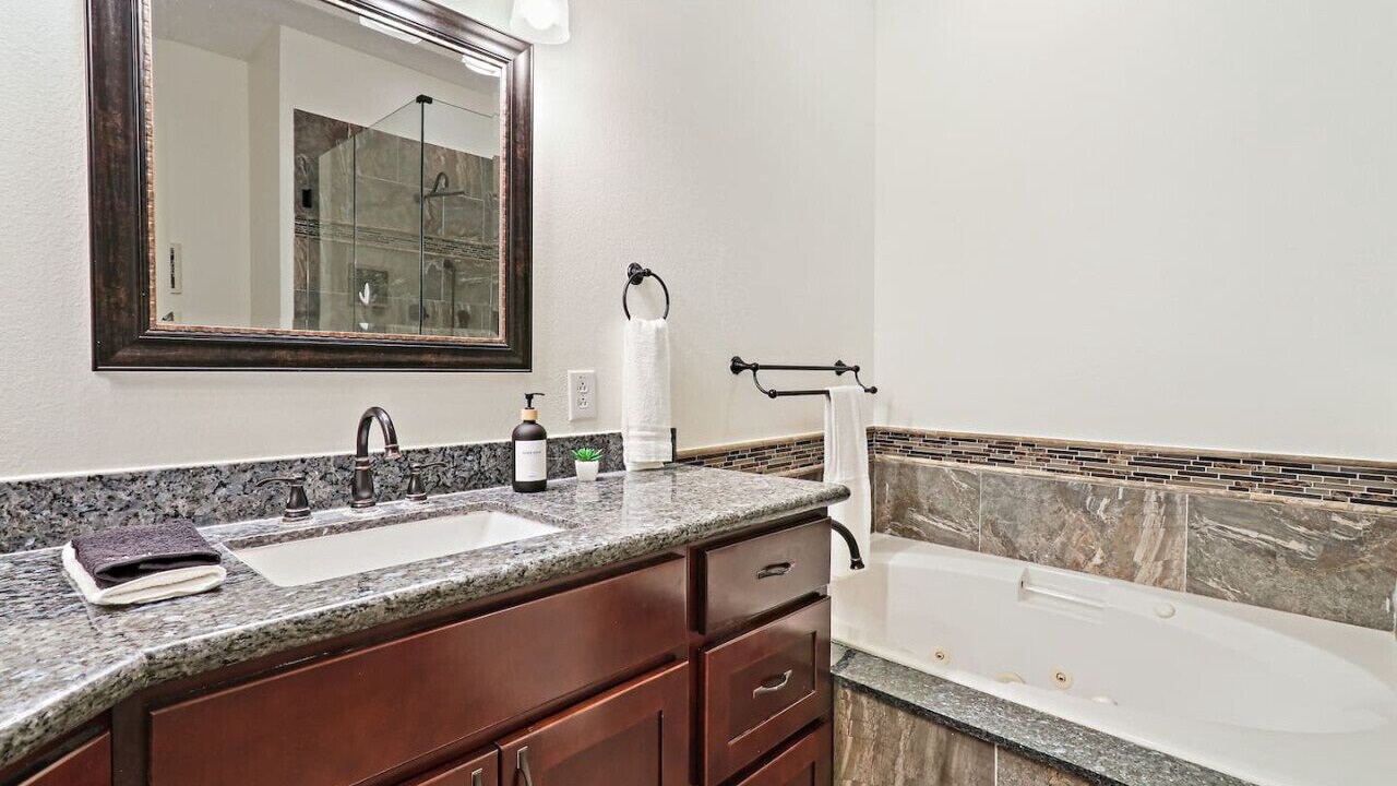 Photo of Bathroom in Cinco Ranch