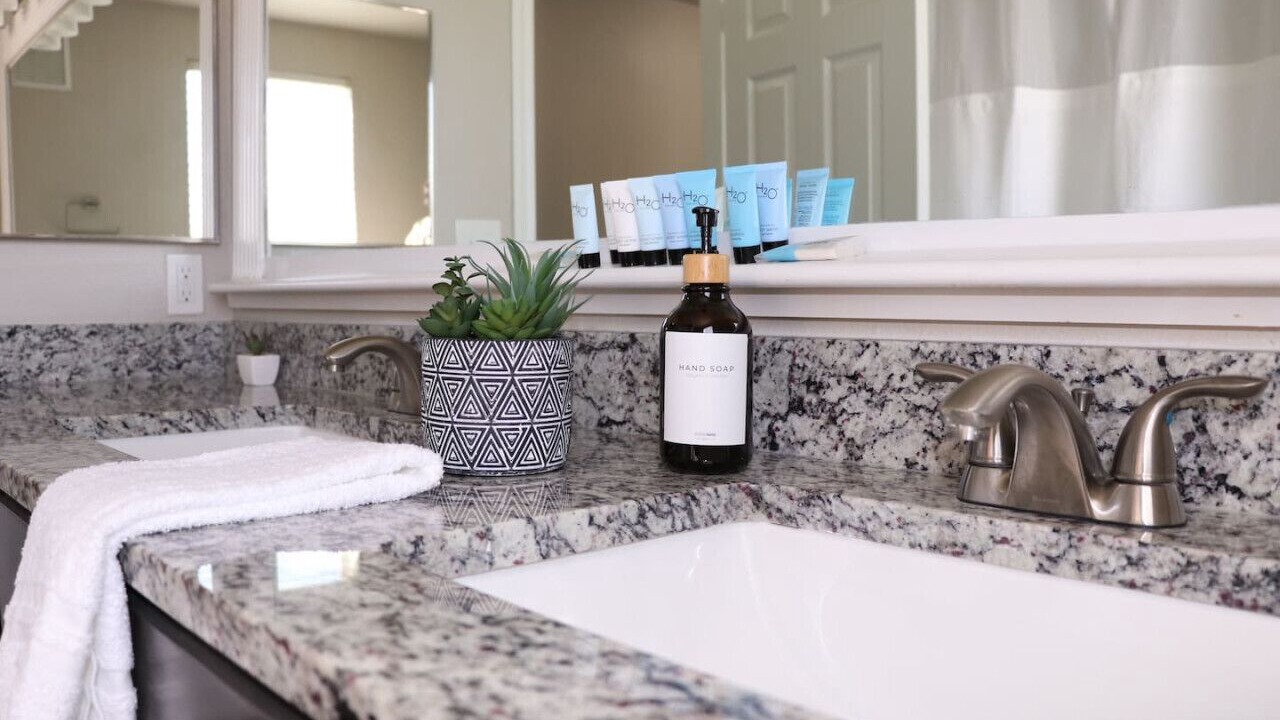 Photo of Bathroom in Riverpark West
