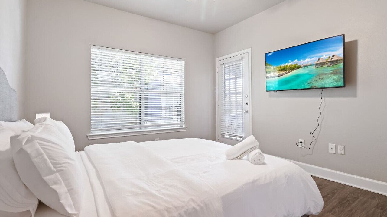 Photo of Bedroom in Riverpark West