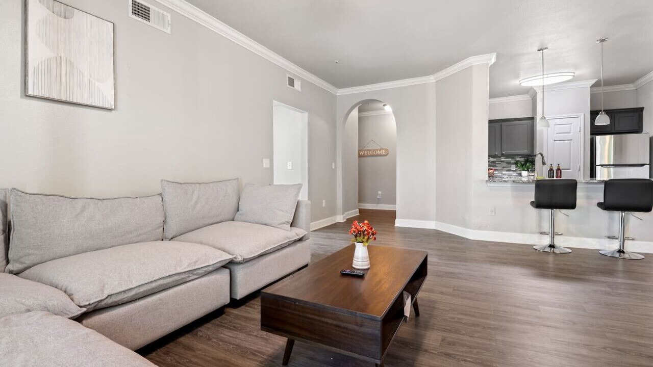 Photo of Livingroom in Riverpark West
