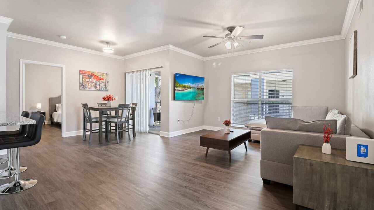 Photo of Livingroom in Riverpark West