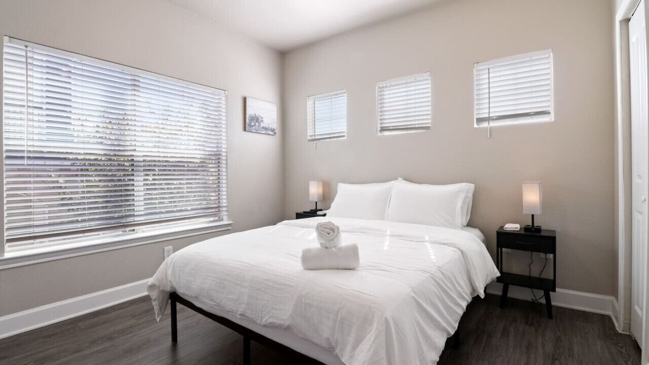 Photo of Bedroom in Riverpark West