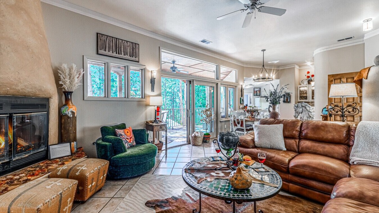 Photo of Livingroom in Ruidoso