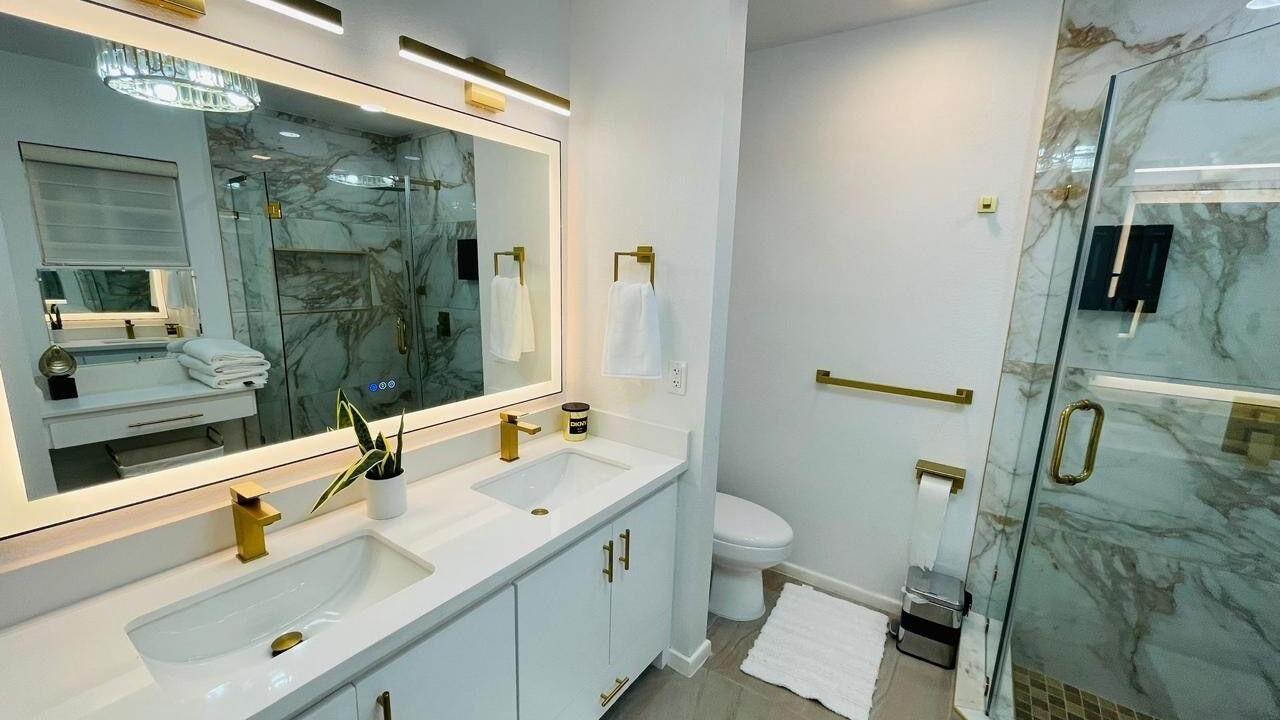 Photo of Bathroom in Bonanza