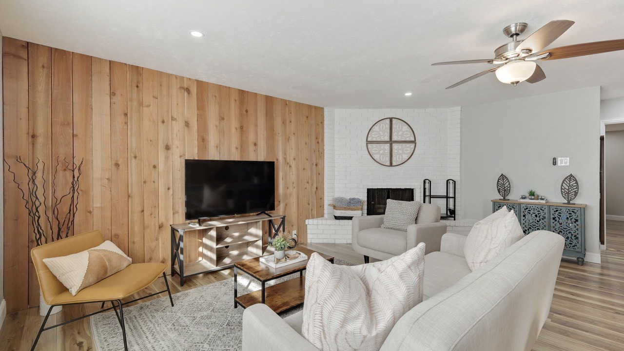 Photo of Livingroom in The Colony