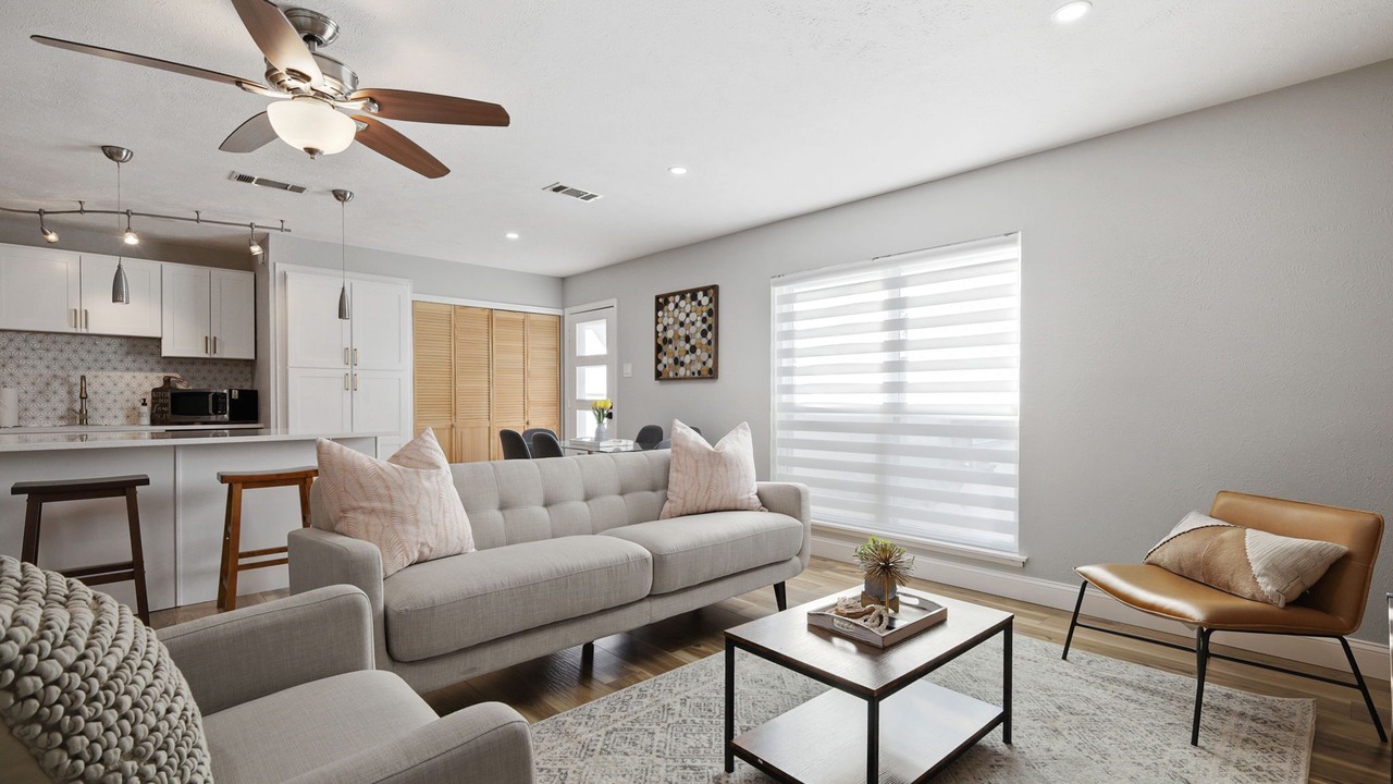 Photo of Livingroom in The Colony