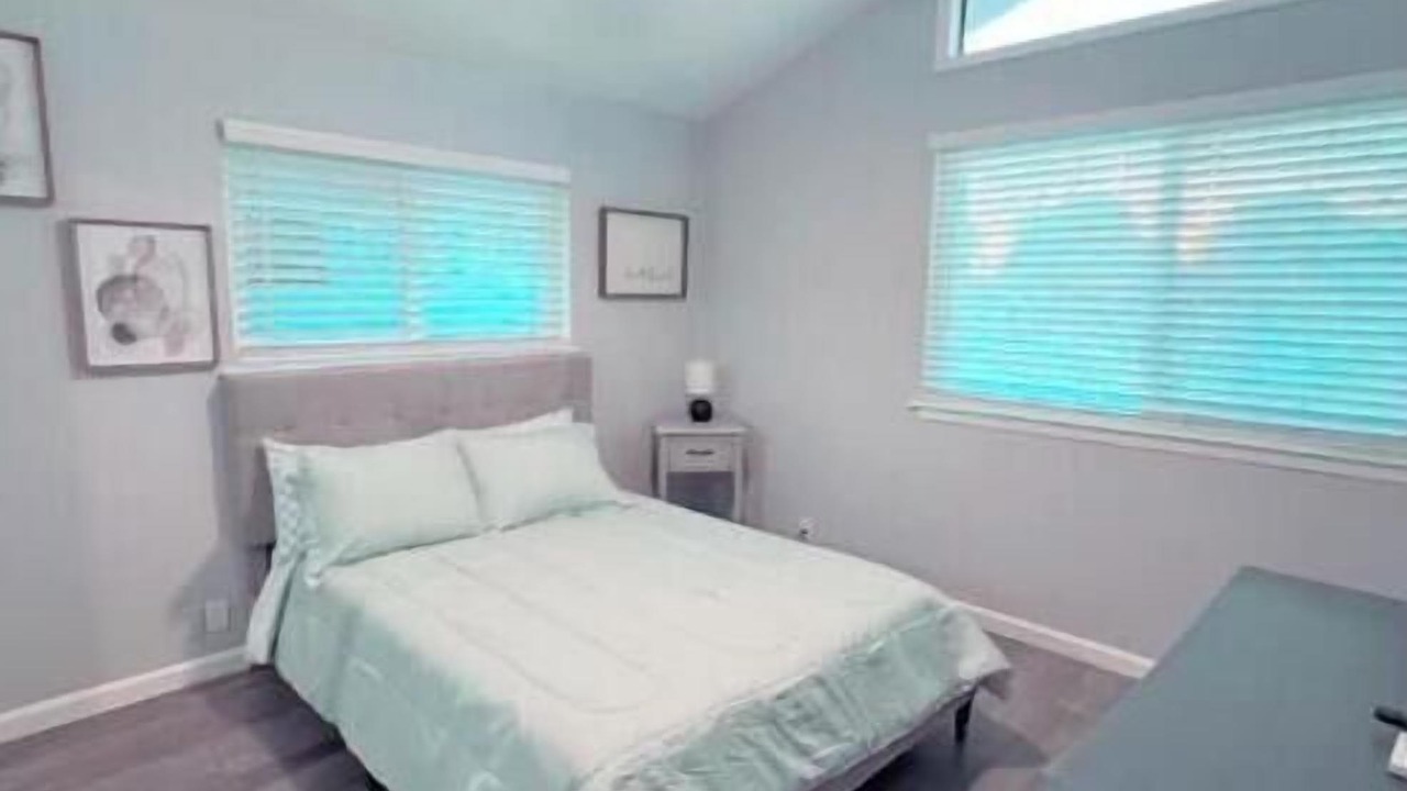 Photo of Bedroom in Arena District
