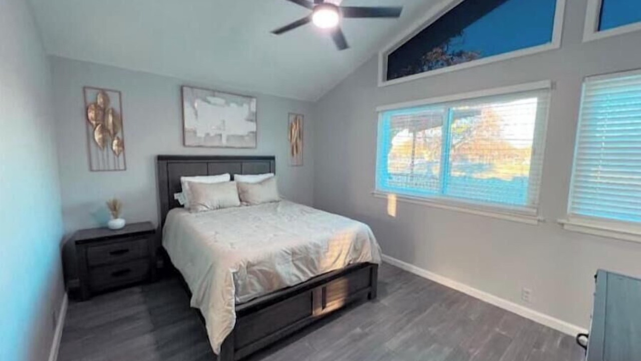 Photo of Bedroom in Arena District
