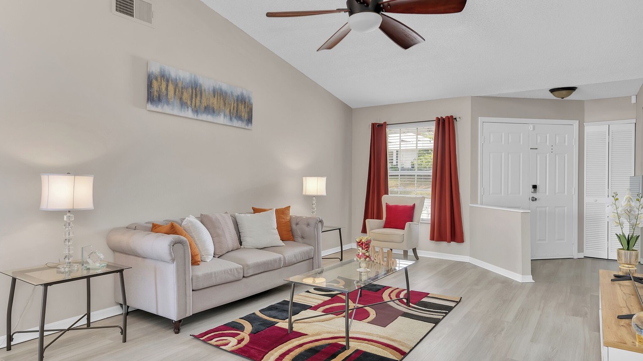 Photo of Livingroom in Hiawassee