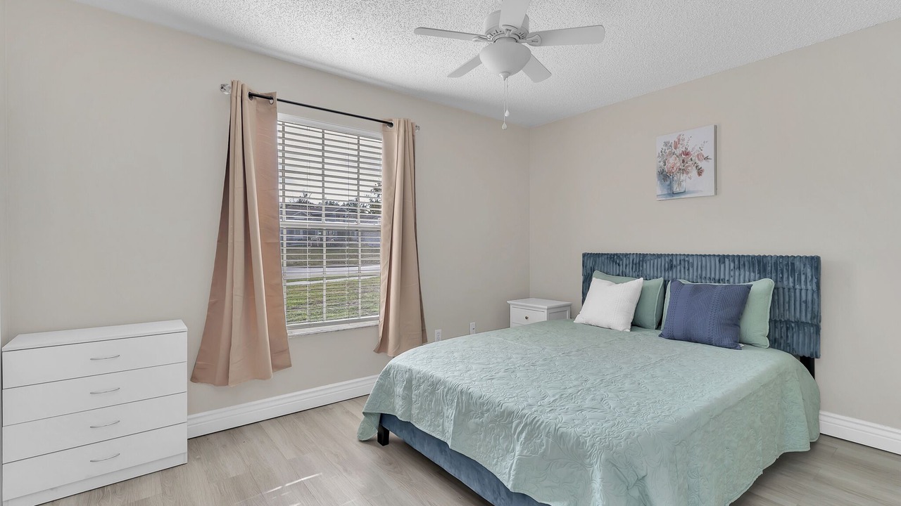 Photo of Bedroom in Hiawassee