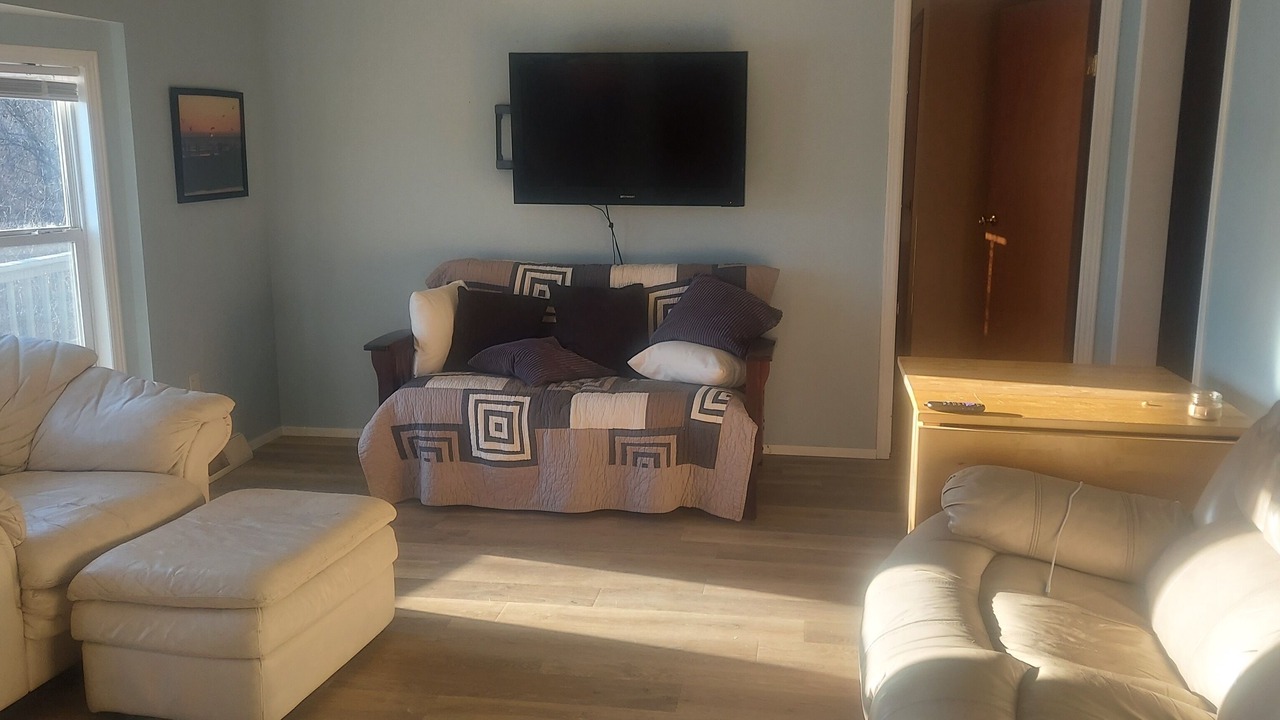 Photo of Livingroom in Edwards