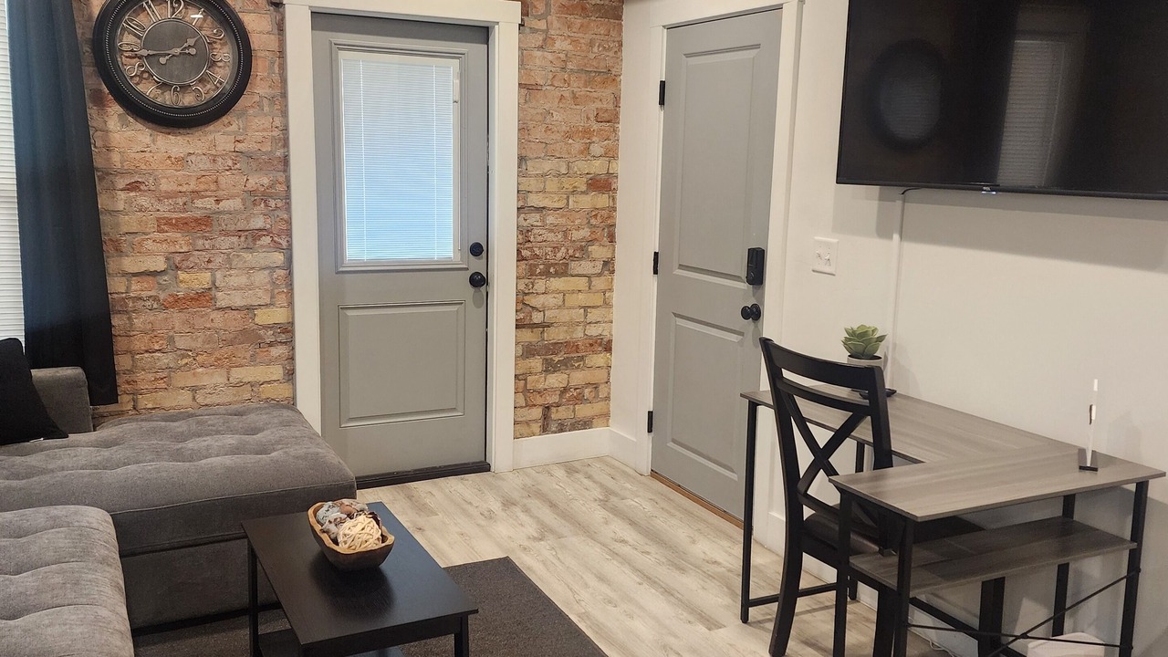 Photo of Livingroom in East Central