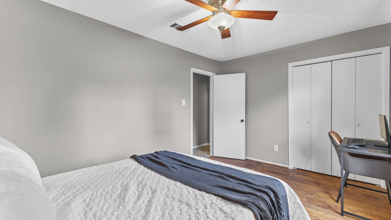 Photo of Bedroom in Barker