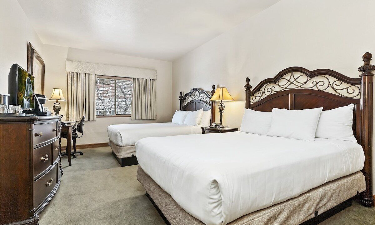 Photo of Bedroom in Midway
