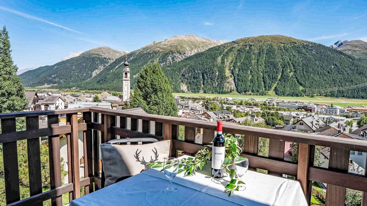 Photo of Outdoor in Samedan