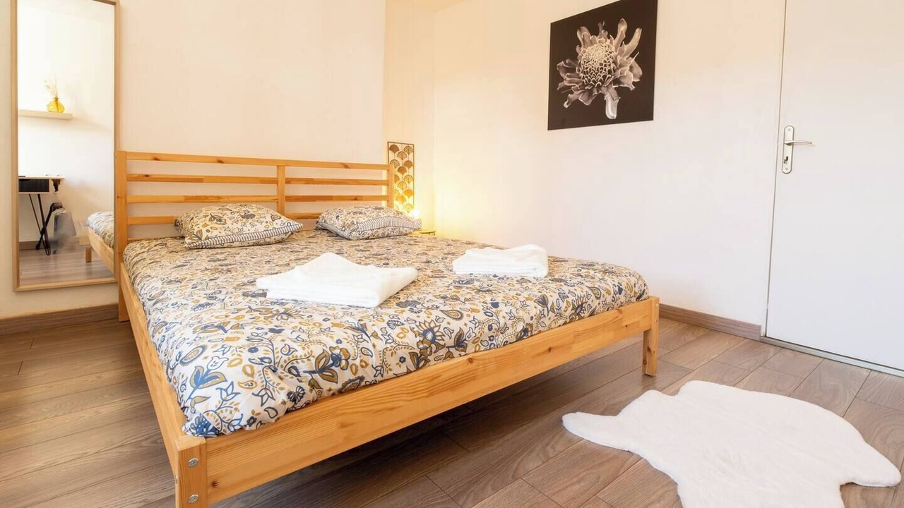 Photo of Bedroom in Downtown Angers