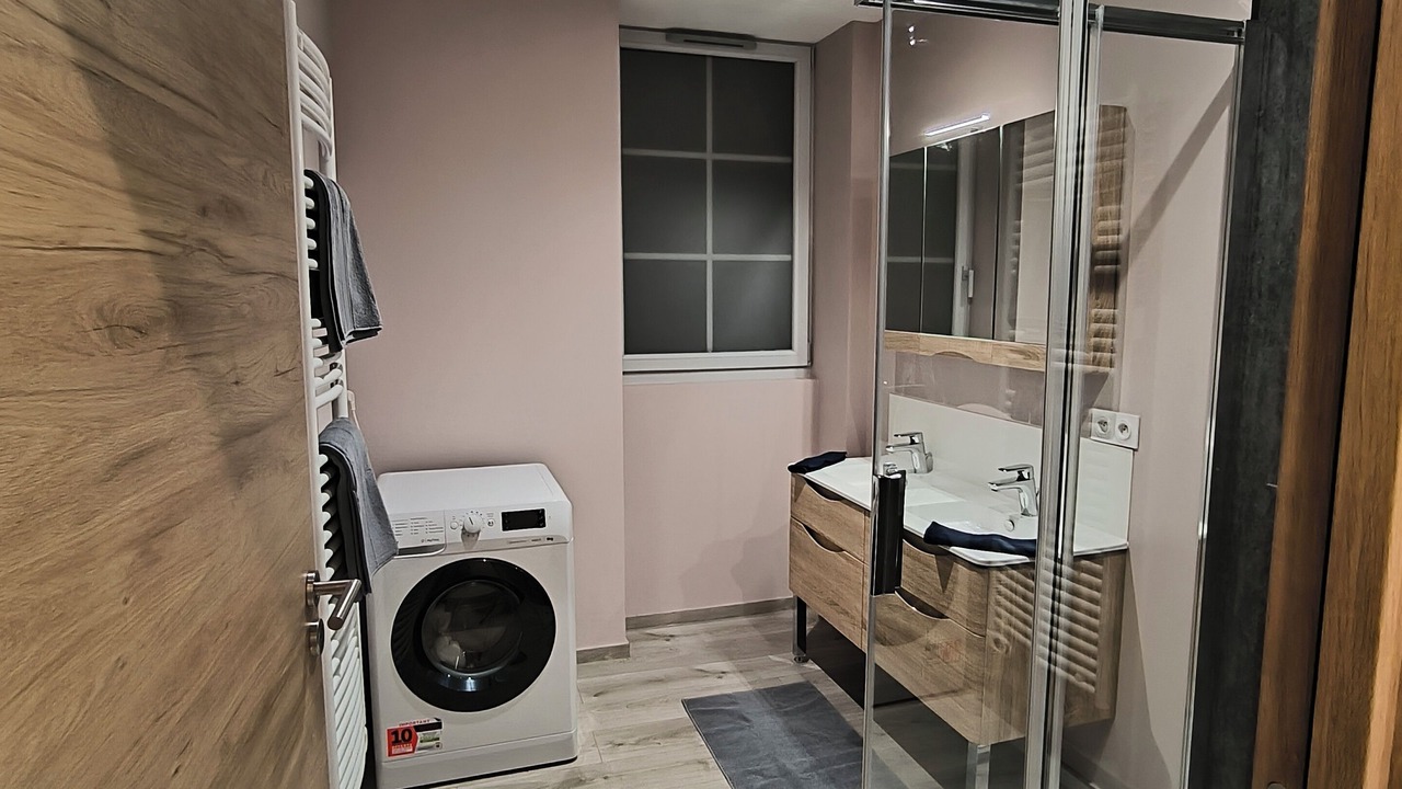 Photo of Bathroom in Paroisse Saint-Augustin-de-Chaux