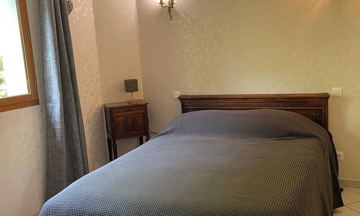 Photo of Bedroom in Allemond