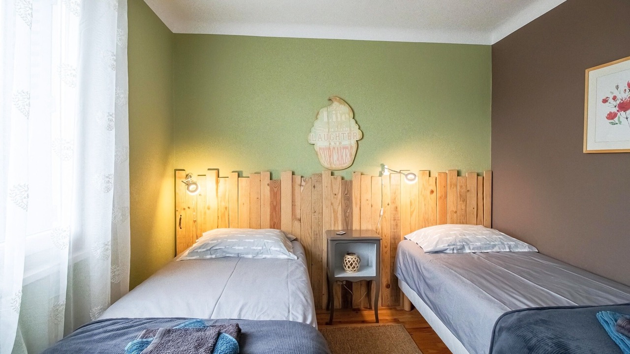 Photo of Bedroom in Saint-Julien-de-Lampon