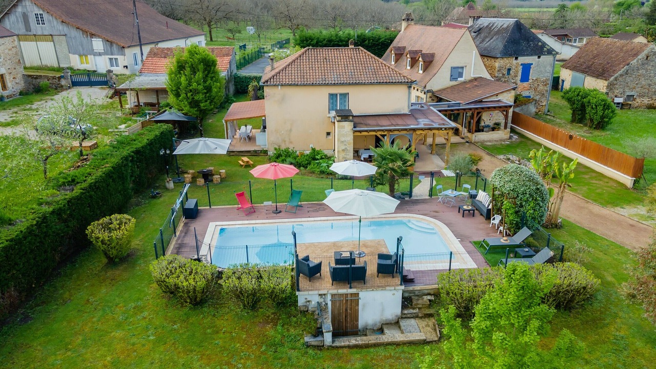 Photo of Outdoor in Saint-Julien-de-Lampon