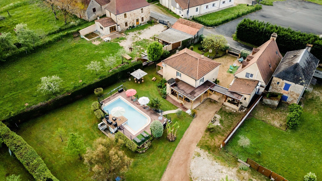 Photo of Outdoor in Saint-Julien-de-Lampon