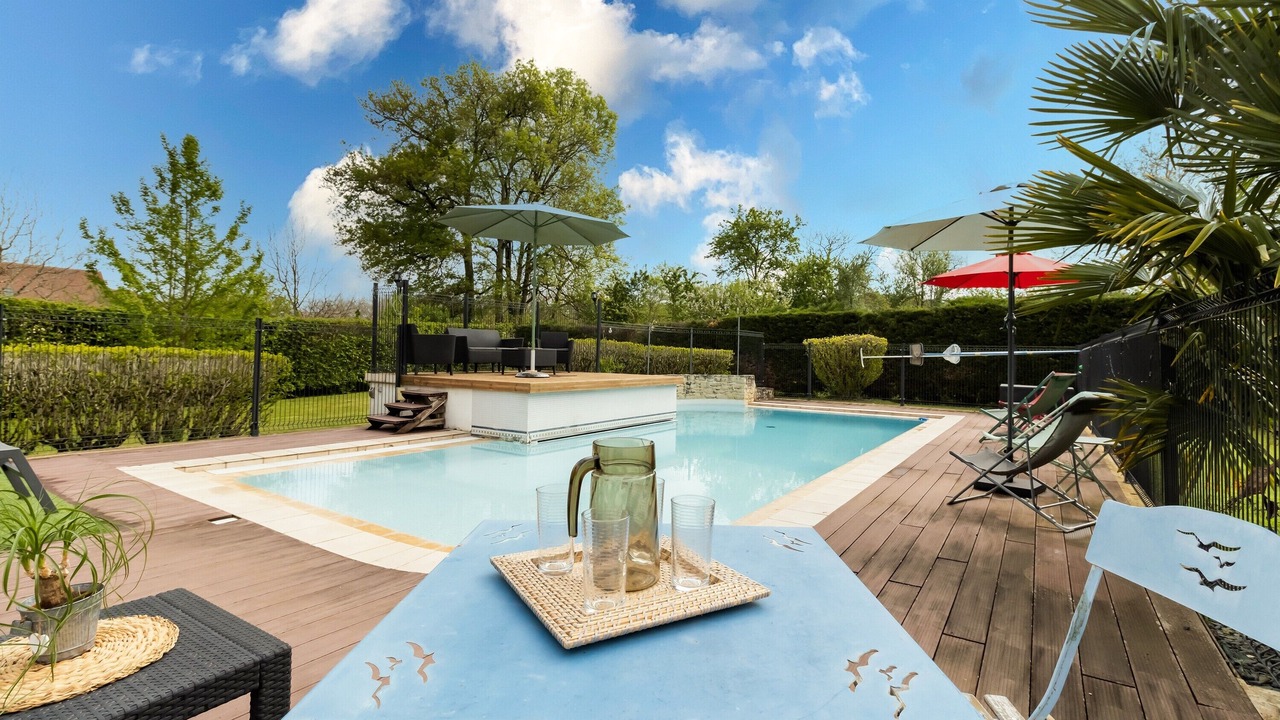 Photo of Outdoor in Saint-Julien-de-Lampon