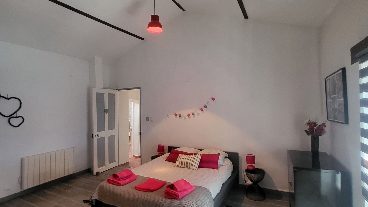 Photo of Bedroom in Pont Royal