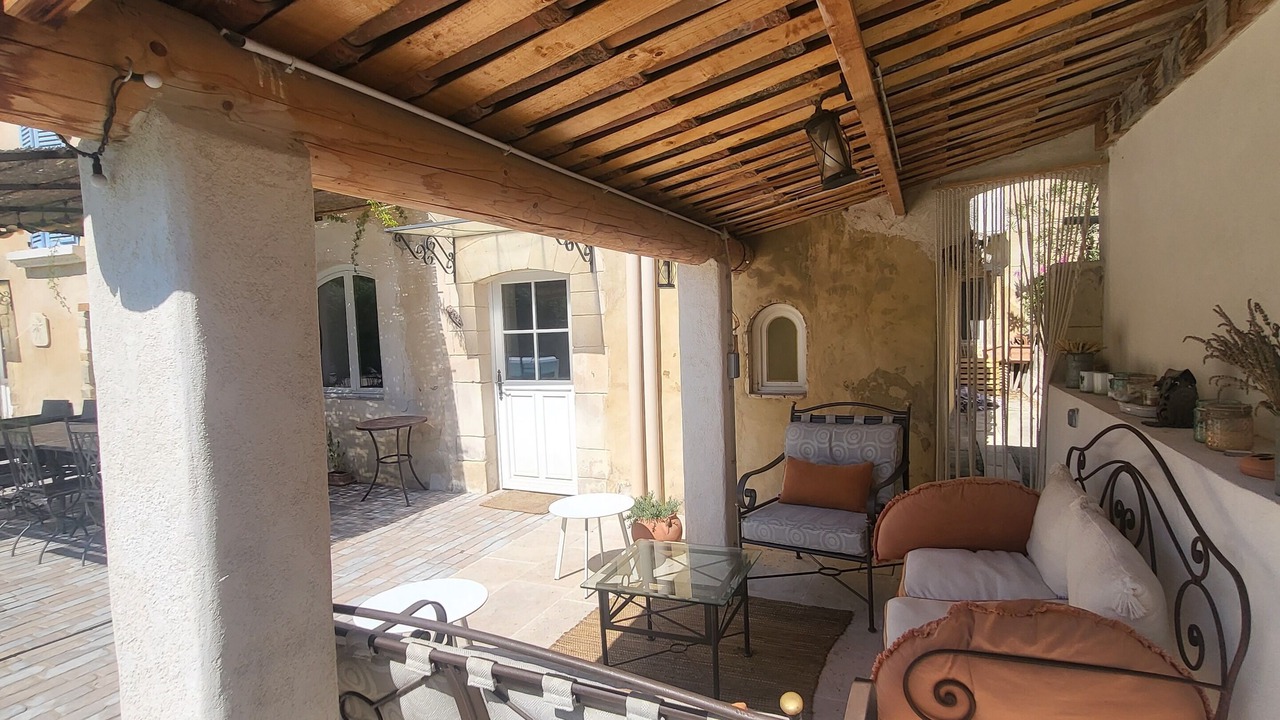 Photo of Patio Balcony in Pont Royal