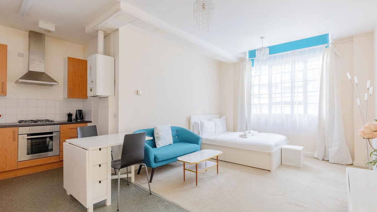 Photo of Others in Bow