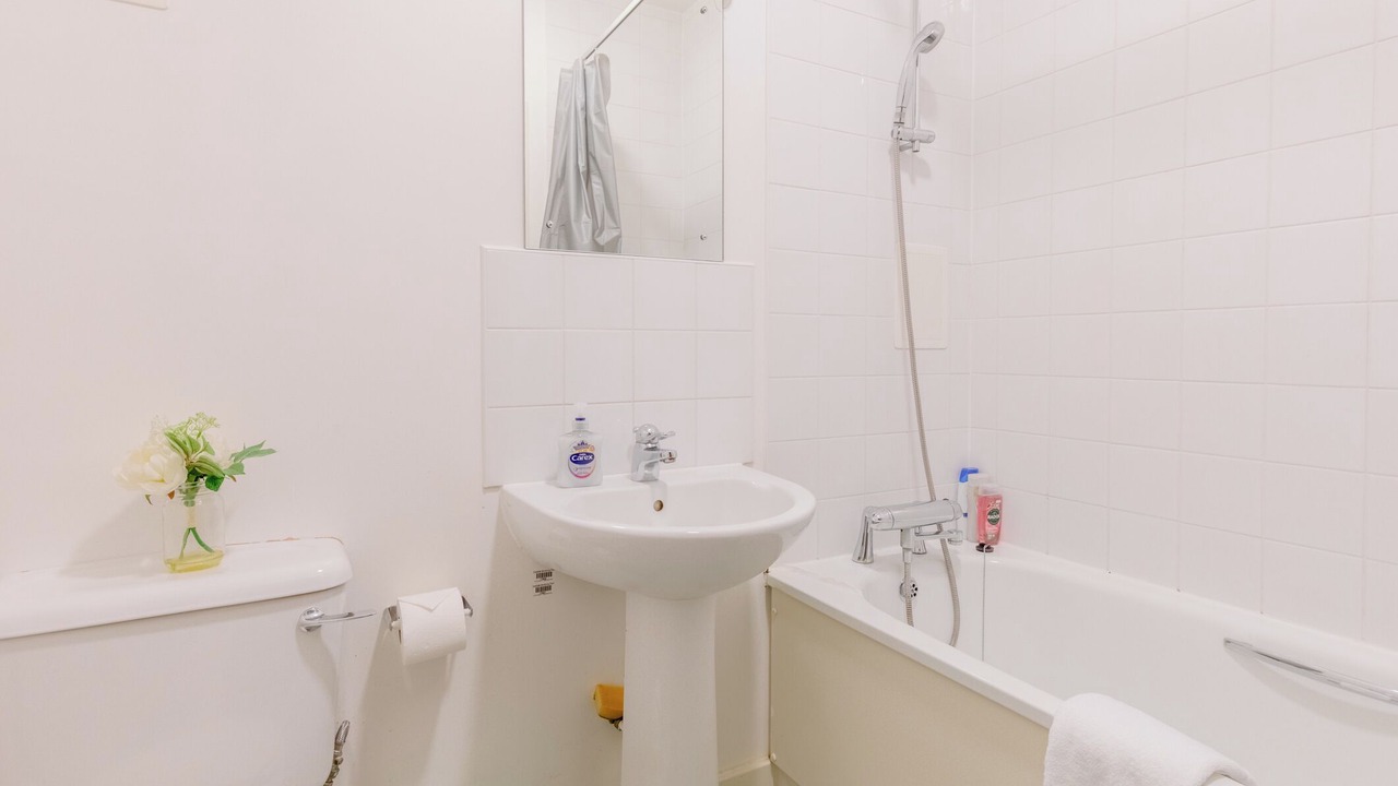 Photo of Bathroom in Bow