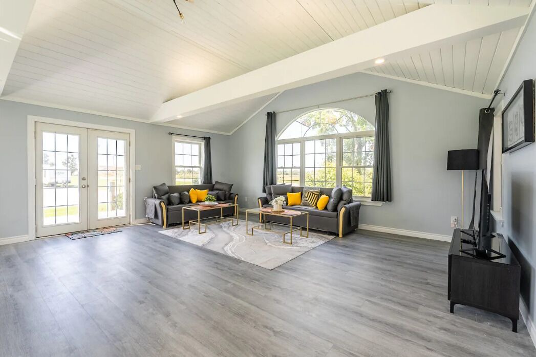 Photo of Livingroom in Dunnville