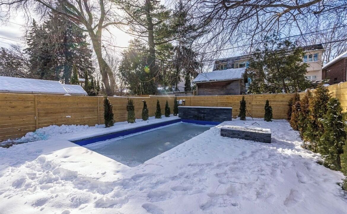 Photo of Outdoor in East York