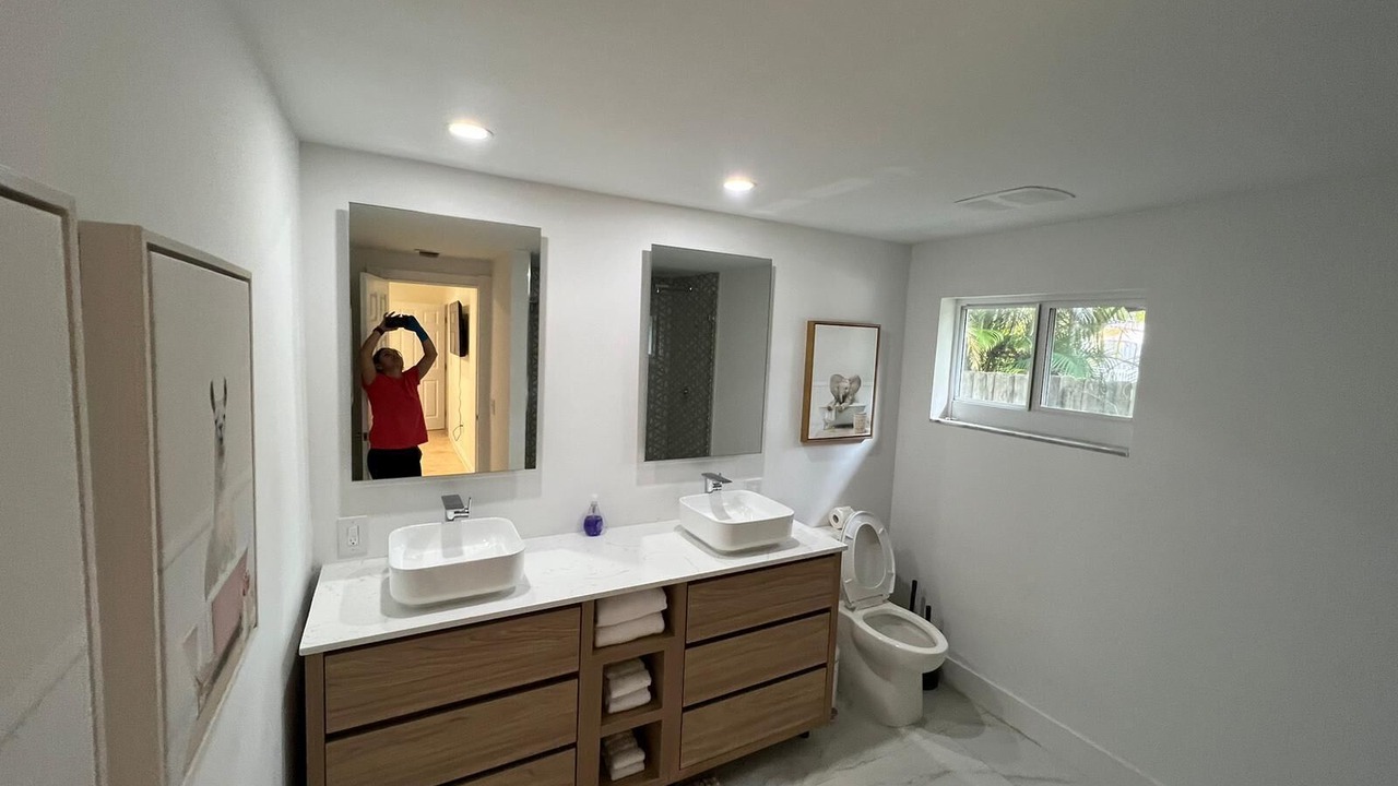 Photo of Bathroom in Biscayne Park