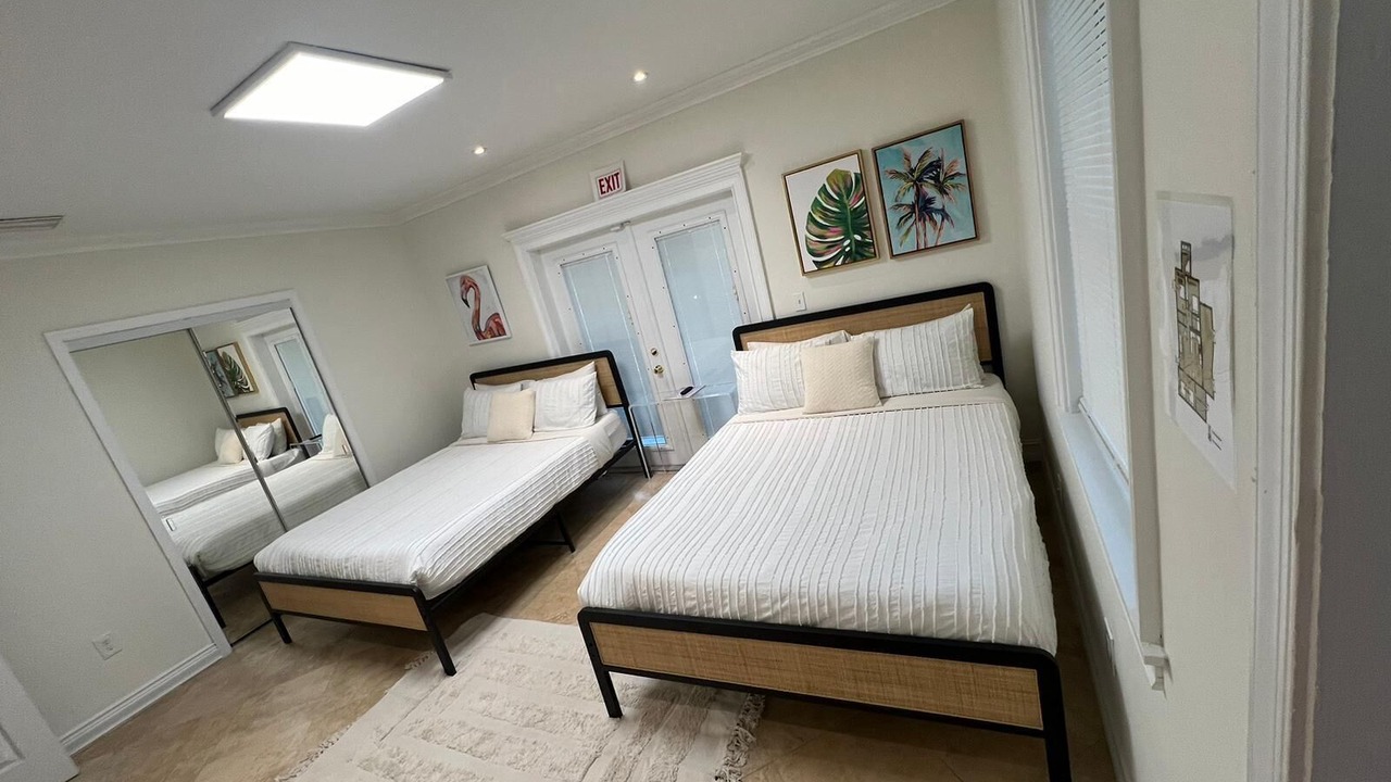 Photo of Bedroom in Biscayne Park