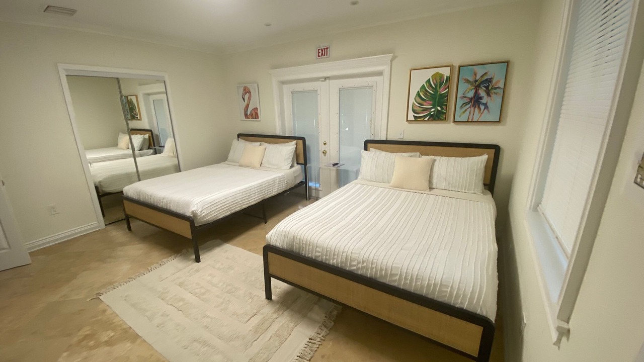 Photo of Bedroom in Biscayne Park