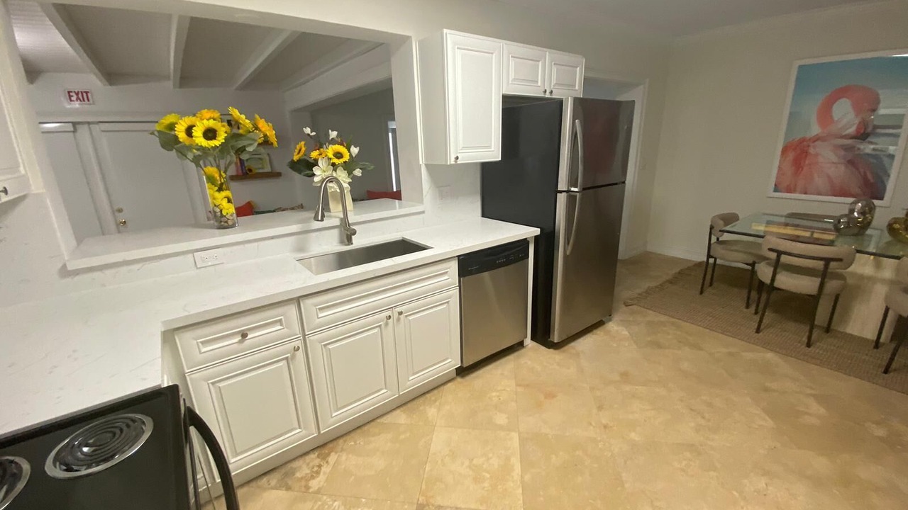 Photo of Kitchen in Biscayne Park