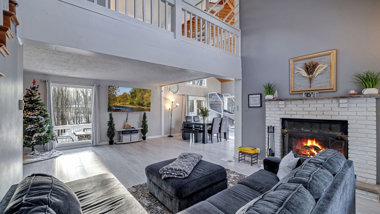 Photo of Livingroom in Long Pond