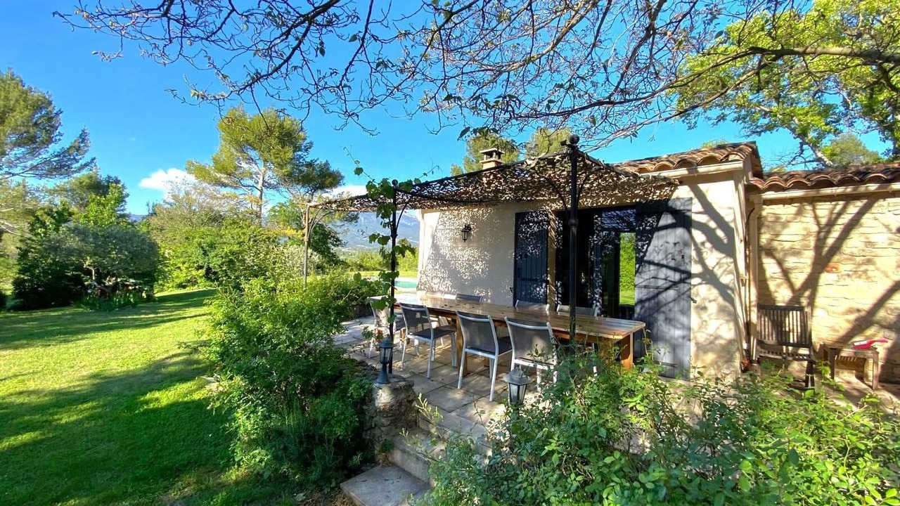 Photo of Patio Balcony in Crillon-le-Brave