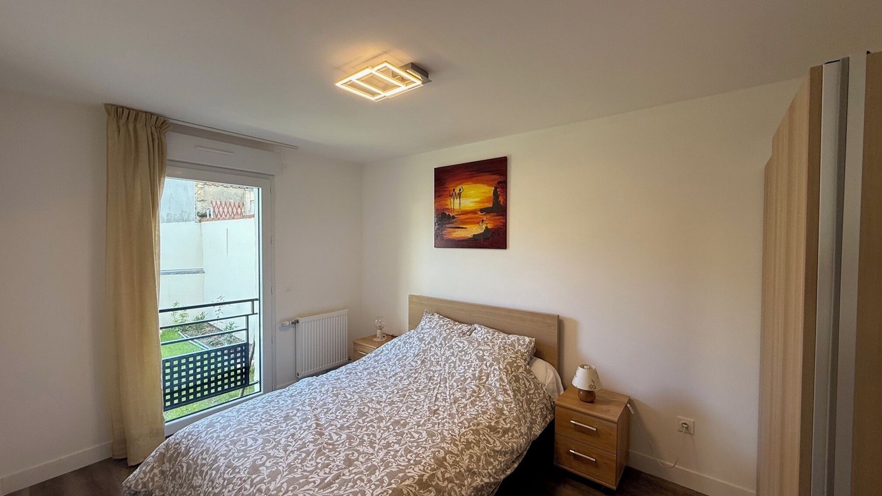 Photo of Bedroom in Malakoff