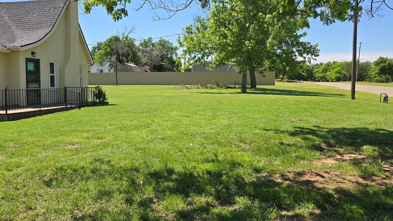 Photo of Outdoor in Clarendon