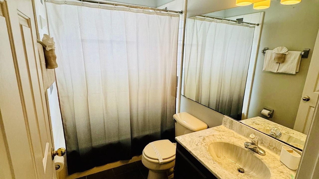 Photo of Bathroom in Eagle Pointe South