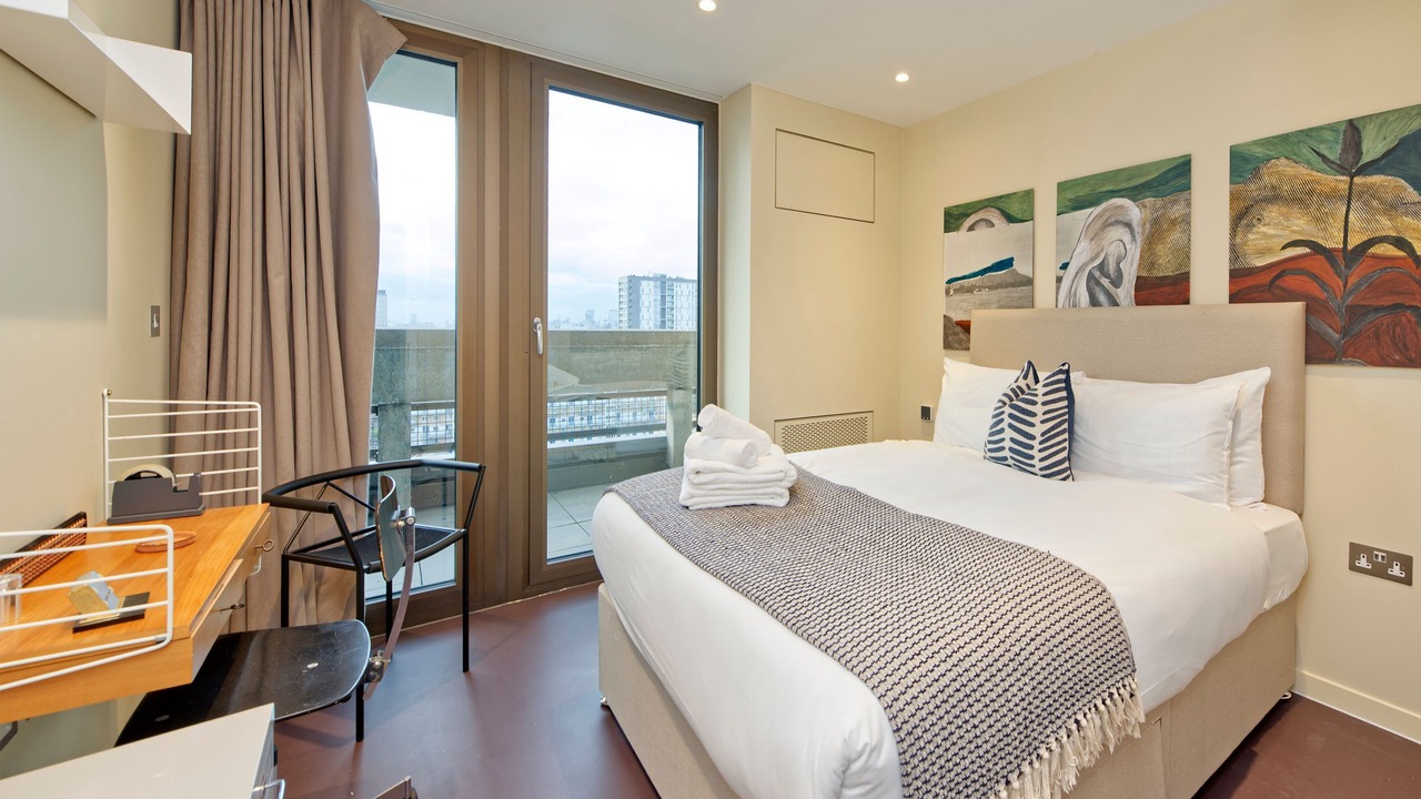 Photo of Bedroom in Poplar