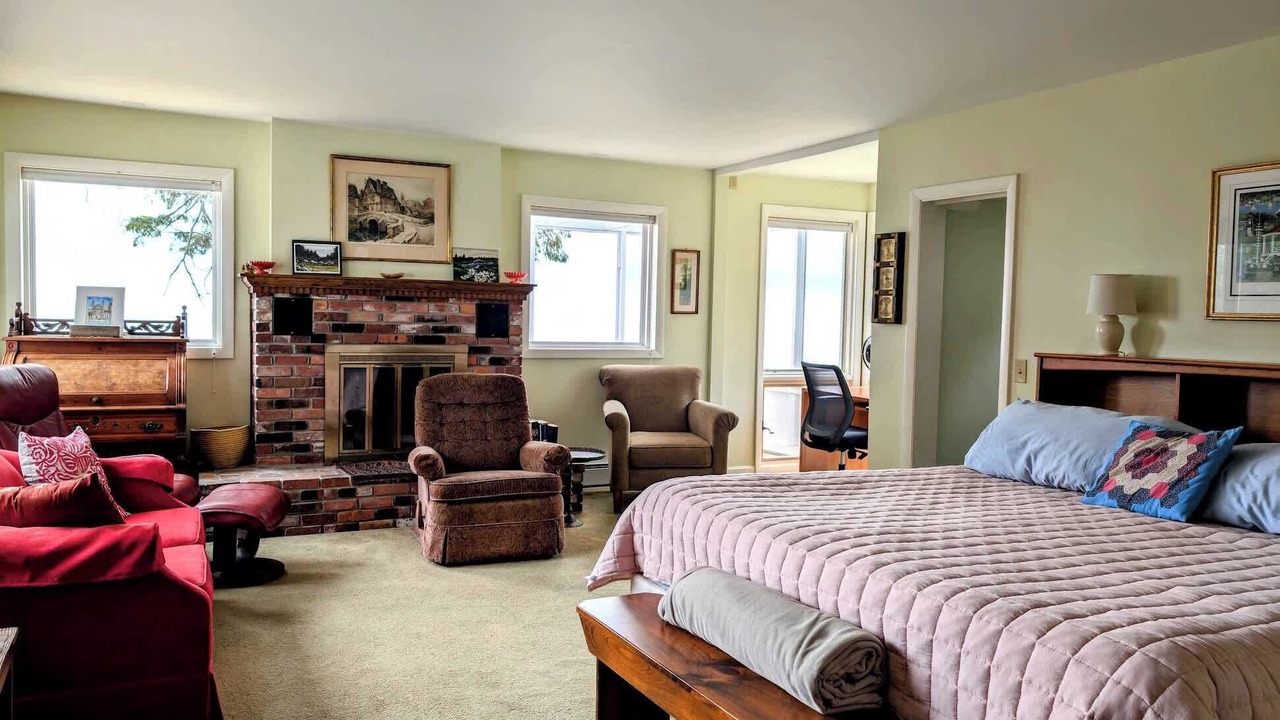 Photo of Bedroom in Hancock Point